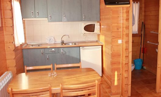 Apartamentos Camping Valle De Tena