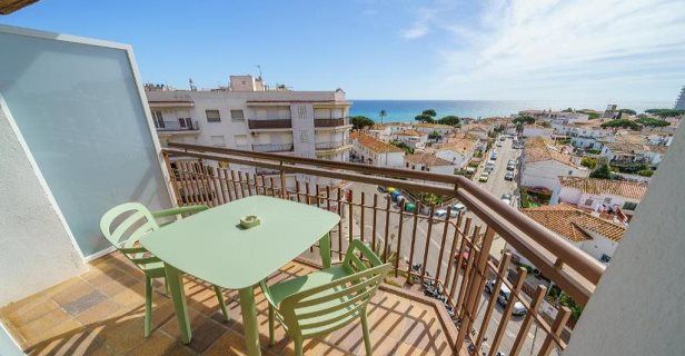 Apartamentos Camps