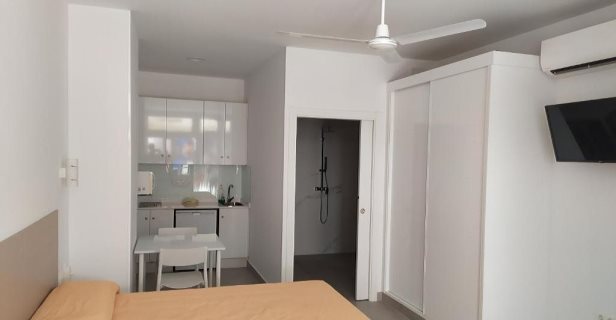 Apartamentos Carihuela Beach