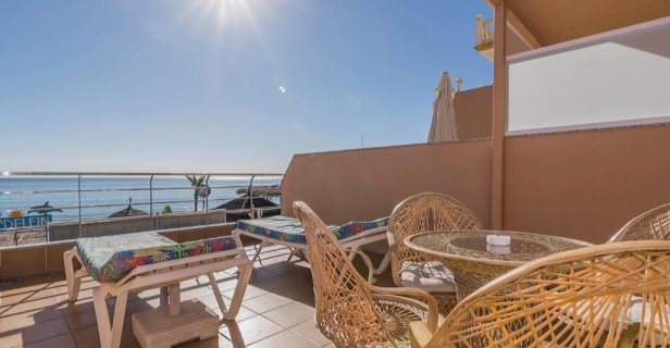 Apartamentos Carihuela Beach