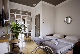 Apartamentos Casa Gracia Barcelona Suites