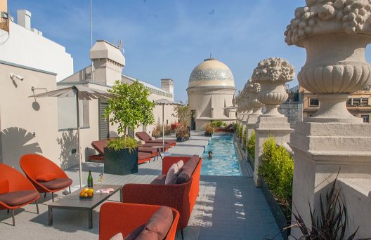 Apartamentos Casagrand Luxury Suites