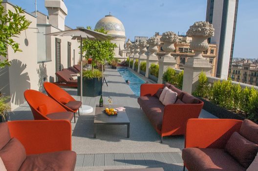 Apartamentos Casagrand Luxury Suites