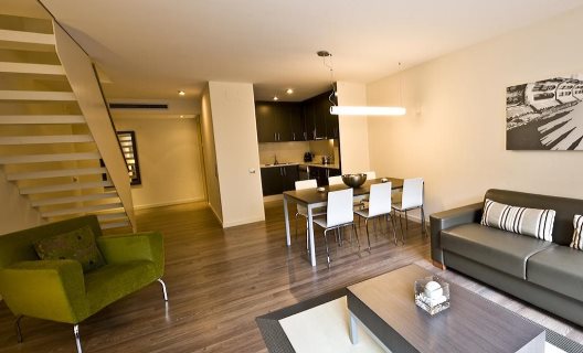 Apartamentos Casp 74