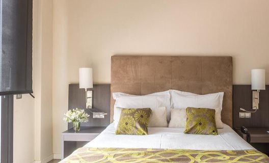 Apartamentos Casp 74