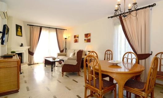 Apartamentos Club Bellasol