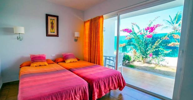 Apartamentos Colina Mar