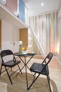 Apartamentos Colon 3000