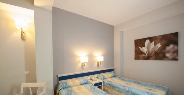 Apartamentos Colon Playa