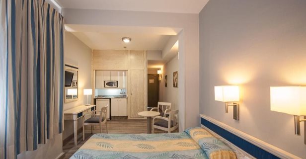 Apartamentos Colon Playa