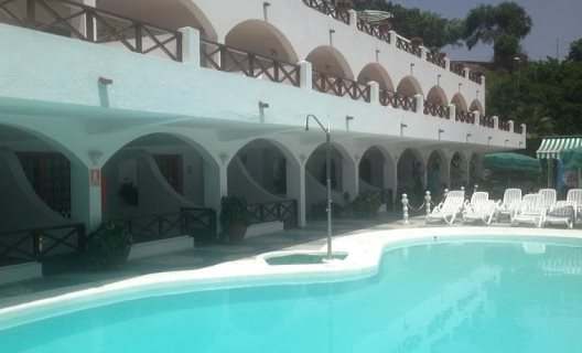 Apartamentos Corona Cedral