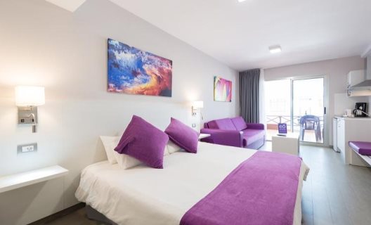 Apartamentos Corona Cedral
