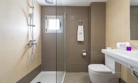 Apartamentos Corona Cedral