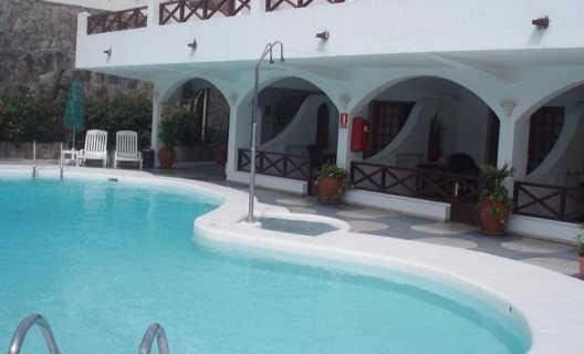 Apartamentos Corona Cedral
