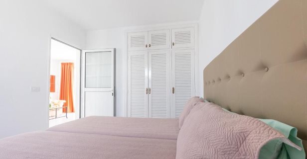 Apartamentos Corona Mar