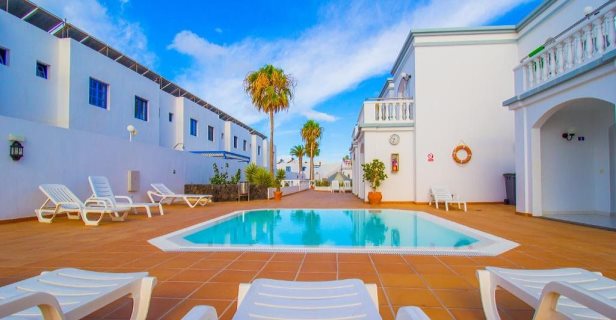 Apartamentos Corona Mar