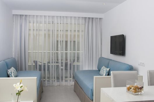Apartamentos Daina