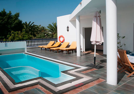 Apartamentos Del Mar