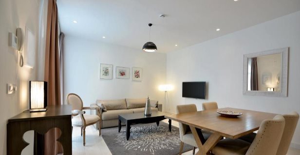 Apartamentos El Armador Casa Palacio