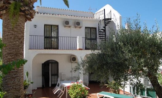 Apartamentos El Capistrano