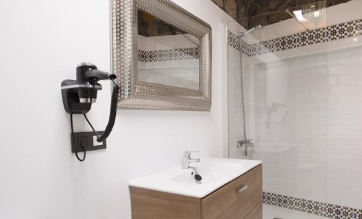 Apartamentos El Charco Suite
