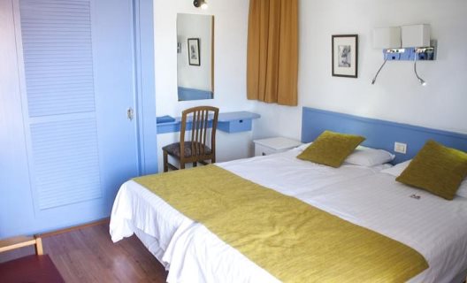 Apartamentos El Paseo
