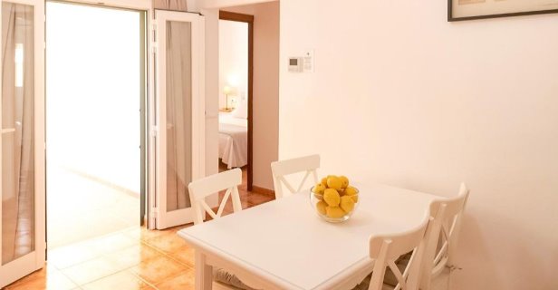 Apartamentos El Pino Formentera Break
