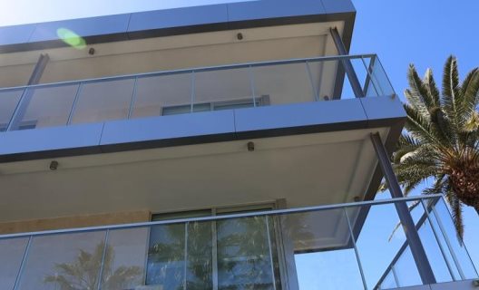 Apartamentos El Yate