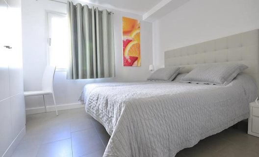 Apartamentos El Yate