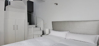 Apartamentos Elvira Suites
