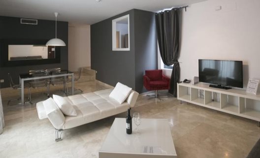 Apartamentos Elvira Suites