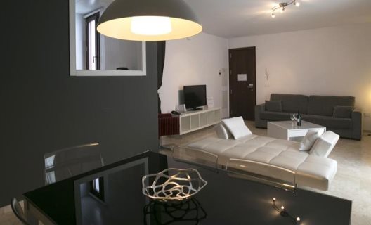 Apartamentos Elvira Suites