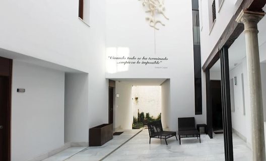 Apartamentos Elvira Suites