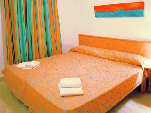 Apartamentos Es Girasols