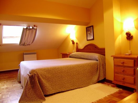 Apartamentos Escuder