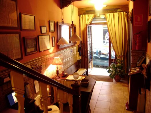 Apartamentos Escuder