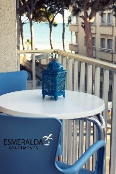 Apartamentos Esmeralda