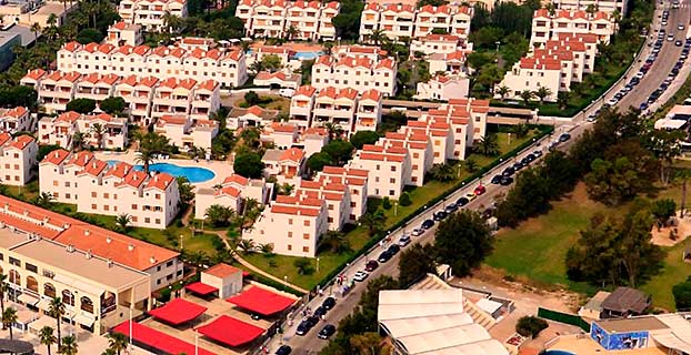 Apartamentos Estival Park