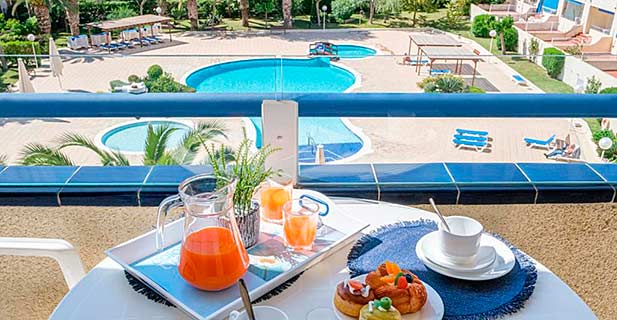 Apartamentos Estival Park