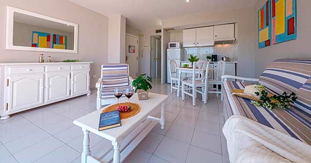 Apartamentos Estival Park