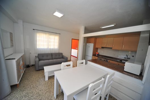 Apartamentos Estoril I Y II