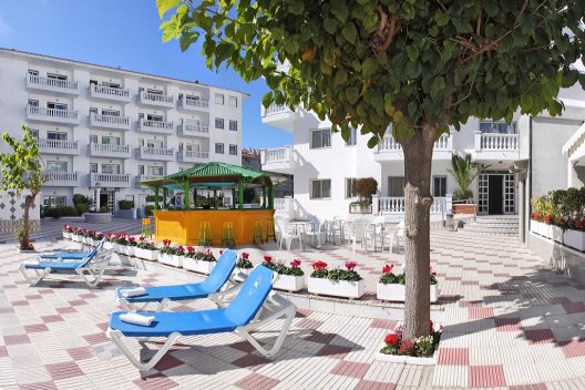 Apartamentos Europa Family