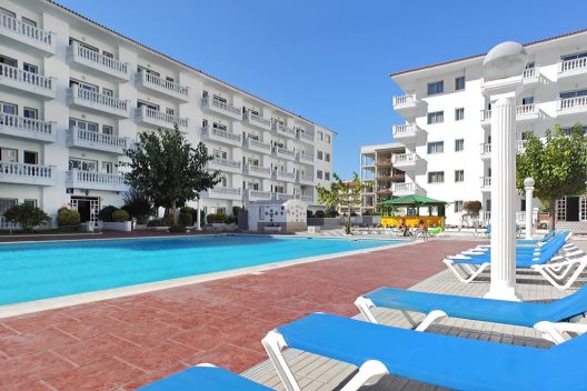 Apartamentos Europa Family