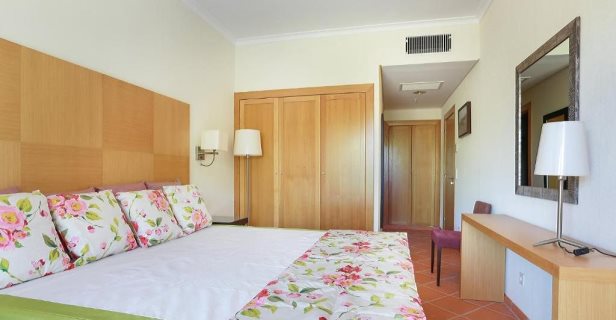 Apartamentos F5 Vila Sol By Garvetur