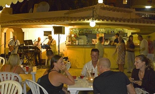 Apartamentos Falesia Mar Beach Resort