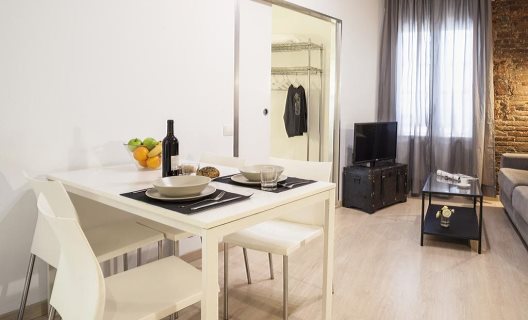 Apartamentos Feel At Home Barcelona