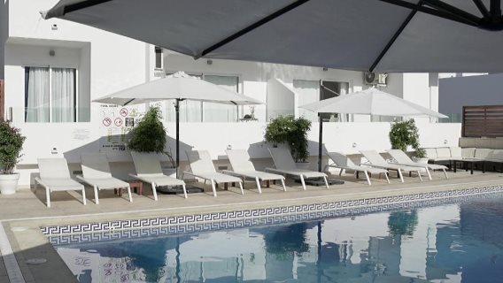 Apartamentos Fleming 50