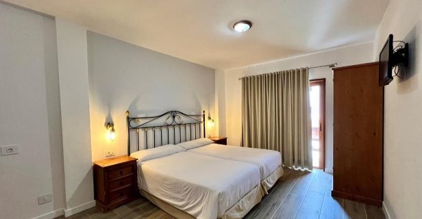 Apartamentos Frontera