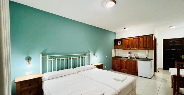Apartamentos Frontera