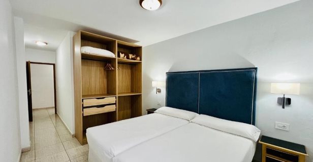 Apartamentos Frontera